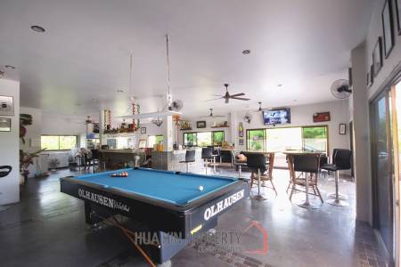 Excellent Location Private Villa Ideal For Pub or Restaurant on Soi 102 For Sale
