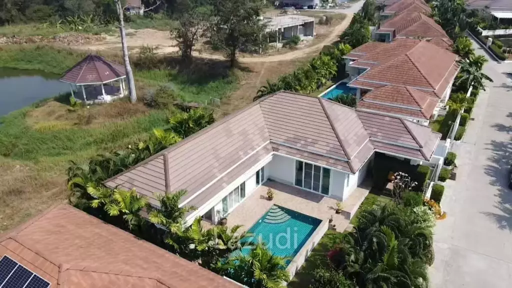 Great Value 3 Bed Pool Villa