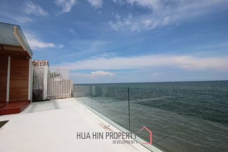 Absolute Beachfront – Modern Design 6 Bedroom Villa