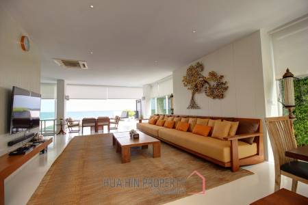 Absolute Beachfront – Modern Design 6 Bedroom Villa