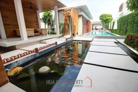 Absolute Beachfront – Modern Design 6 Bedroom Villa