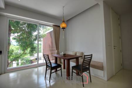 Absolute Beachfront – Modern Design 6 Bedroom Villa
