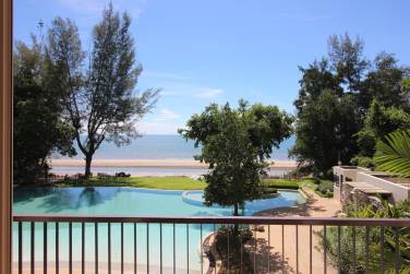 Amazing 4 Bed, Absolute Beachfront Condo in Khoa Tao