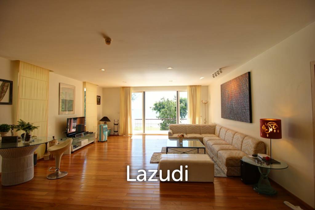 Exclusive 4 Bedroom Absolute Beachfront Condo in Baan Nub Kluen, Khao Tao