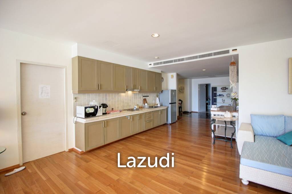 Exclusive 4 Bedroom Absolute Beachfront Condo in Baan Nub Kluen, Khao Tao