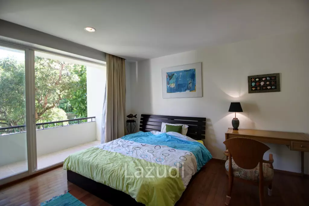 Exclusive 4 Bedroom Absolute Beachfront Condo in Baan Nub Kluen, Khao Tao