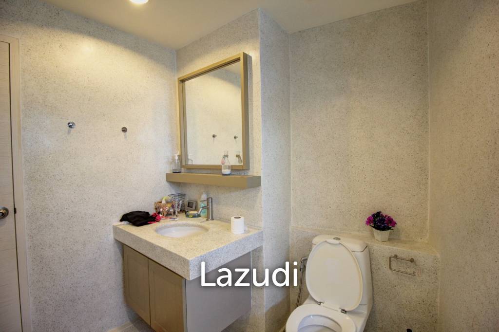 Exclusive 4 Bedroom Absolute Beachfront Condo in Baan Nub Kluen, Khao Tao