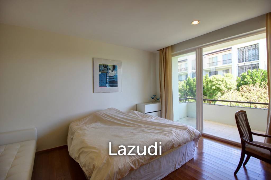 Exclusive 4 Bedroom Absolute Beachfront Condo in Baan Nub Kluen, Khao Tao