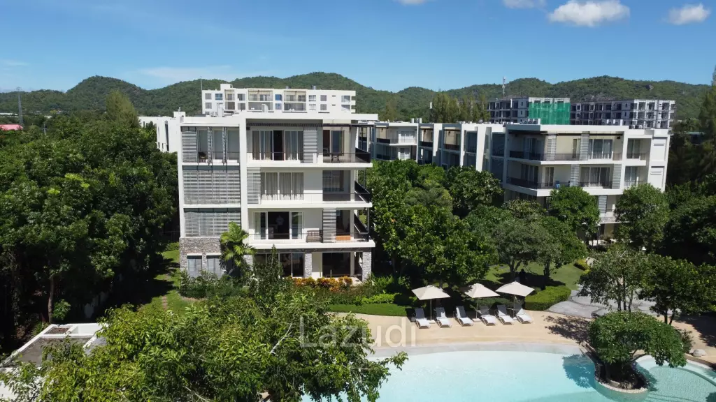Exclusive 4 Bedroom Absolute Beachfront Condo in Baan Nub Kluen, Khao Tao