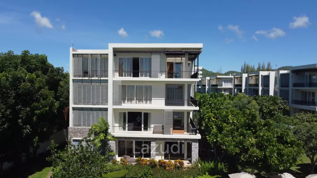 Exclusive 4 Bedroom Absolute Beachfront Condo in Baan Nub Kluen, Khao Tao