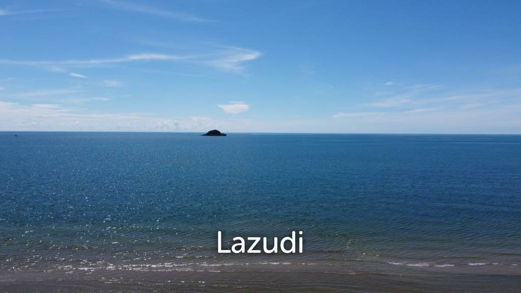 Exclusive 4 Bedroom Absolute Beachfront Condo in Baan Nub Kluen, Khao Tao