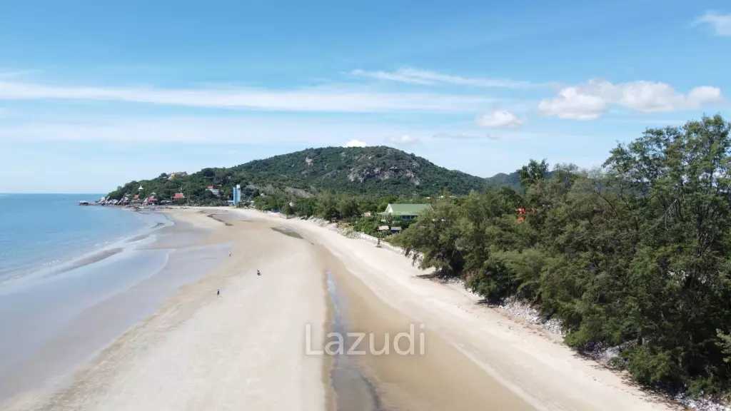 Exclusive 4 Bedroom Absolute Beachfront Condo in Baan Nub Kluen, Khao Tao