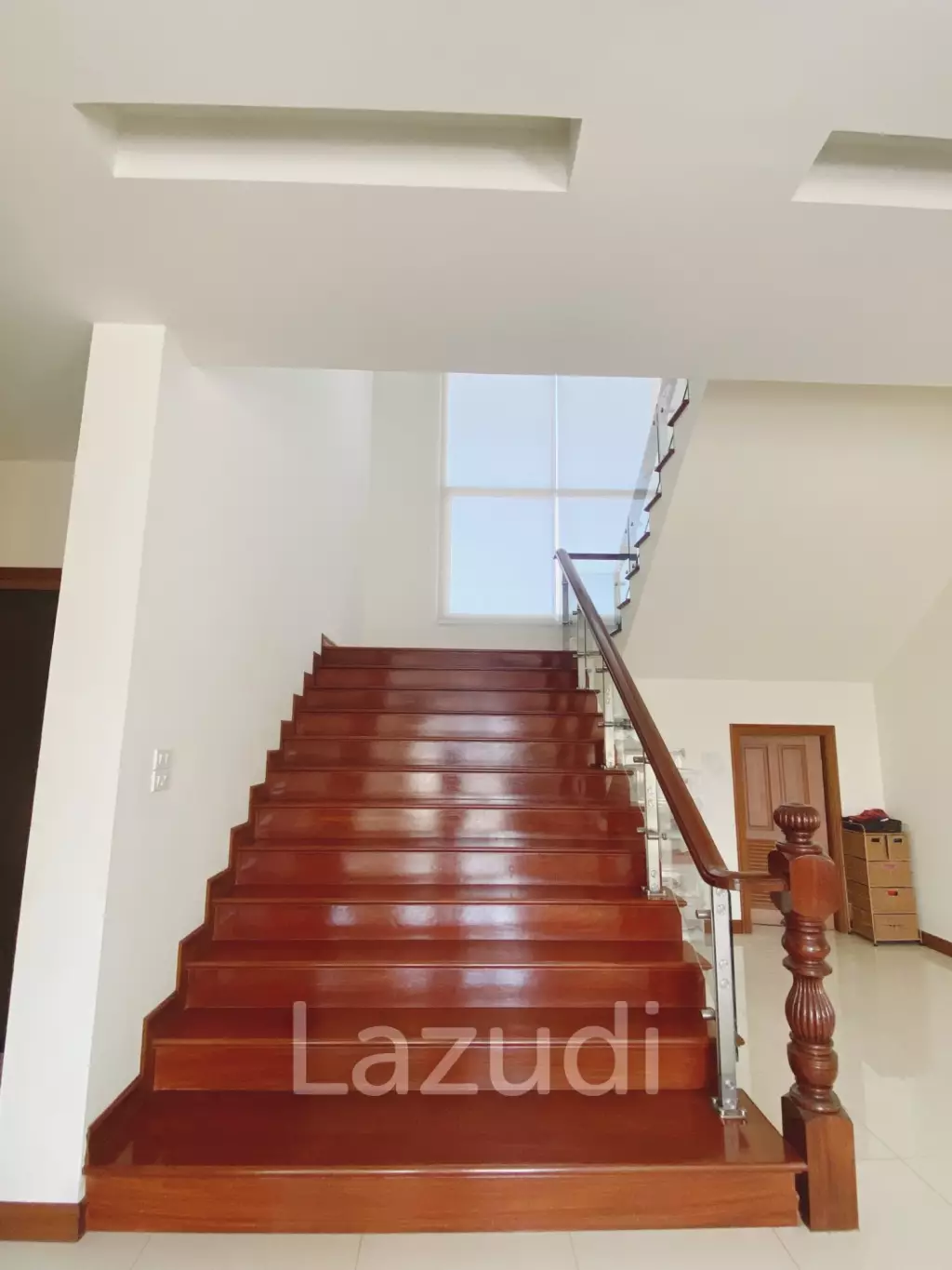 Modern Luxury 4 bedrooms Villa