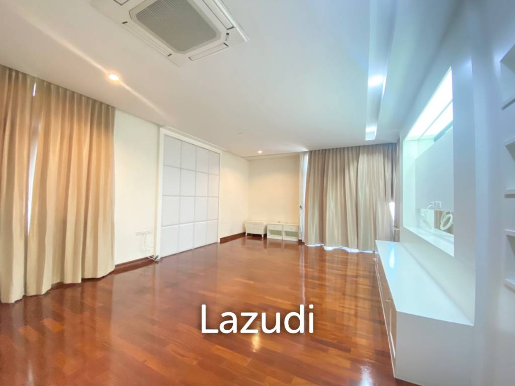 Modern Luxury 4 bedrooms Villa