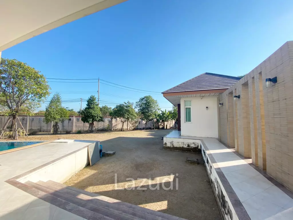 Modern Luxury 4 bedrooms Villa