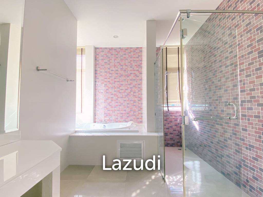 Modern Luxury 4 bedrooms Villa
