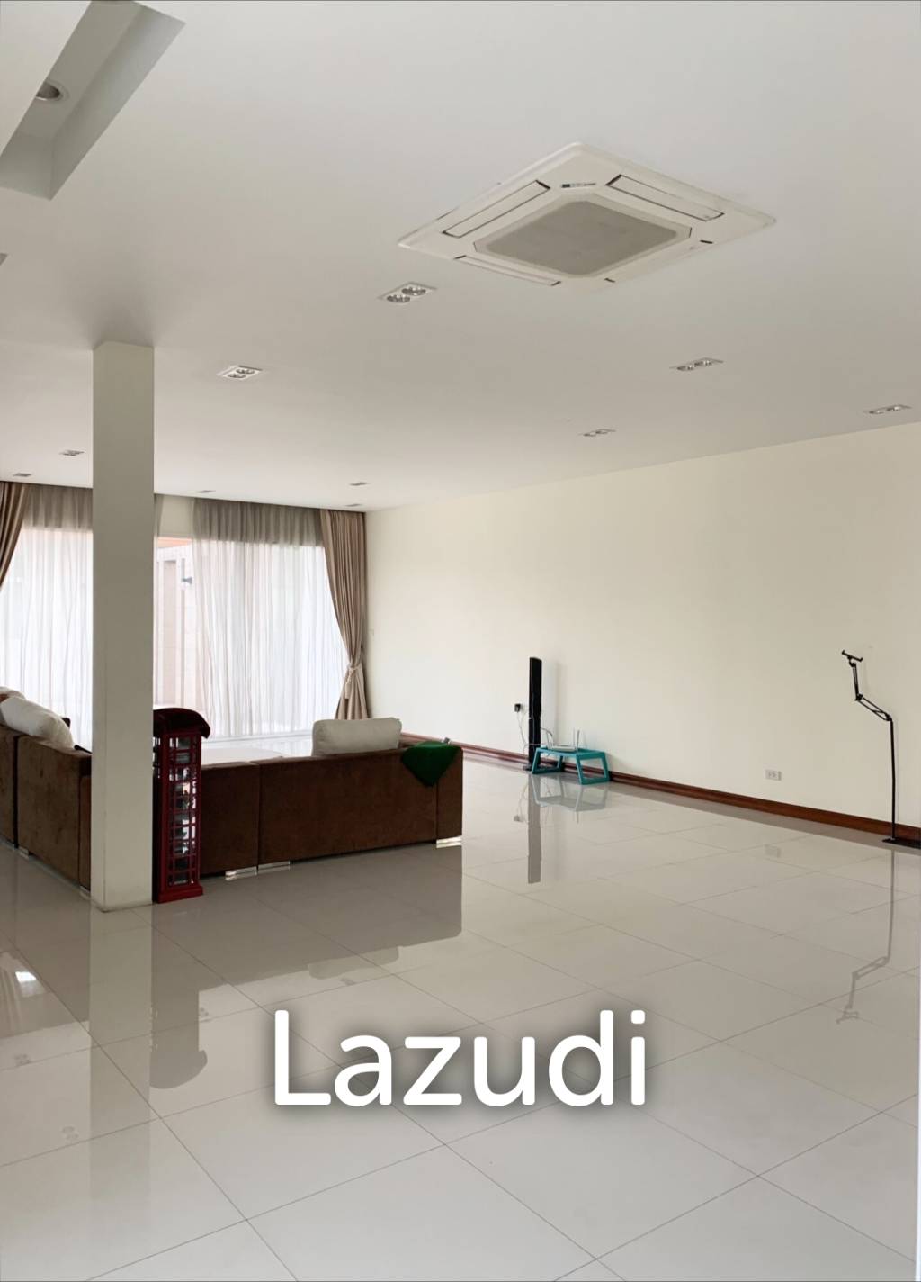 Modern Luxury 4 bedrooms Villa