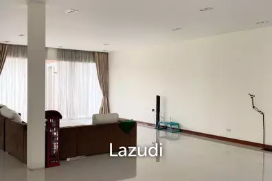 Modern Luxury 4 bedrooms Villa