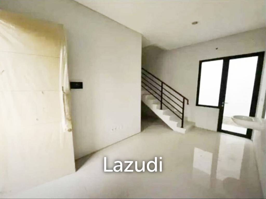 Jual Over Kredit Rumah di Pondok Tjandra Dekat Bandara Juanda, Kampus UNISA, MERR, RS Mitra Keluarga