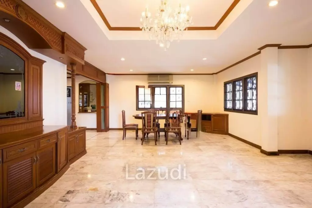 3 Bed 3 Bath Detached House   452 Sqm For Sale