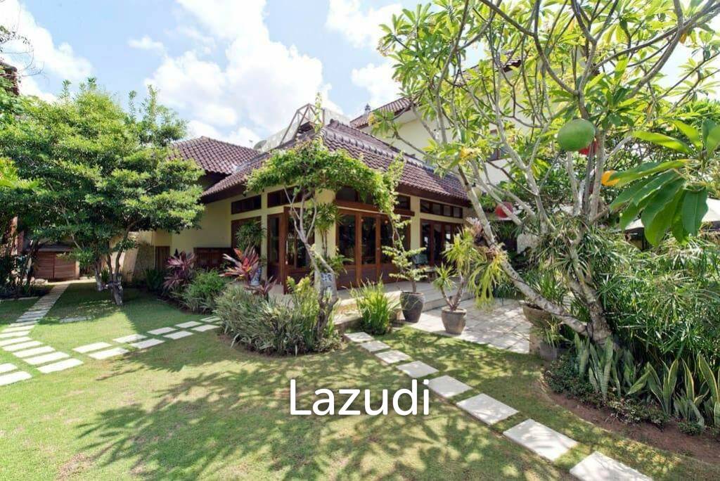 Tropical hideaway in Berawa