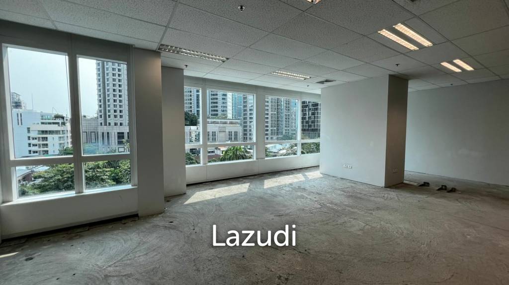 Fitted office at Ploenchit (Central CBD)