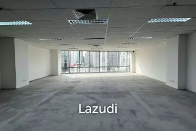 Office for rent with plenty of natural light