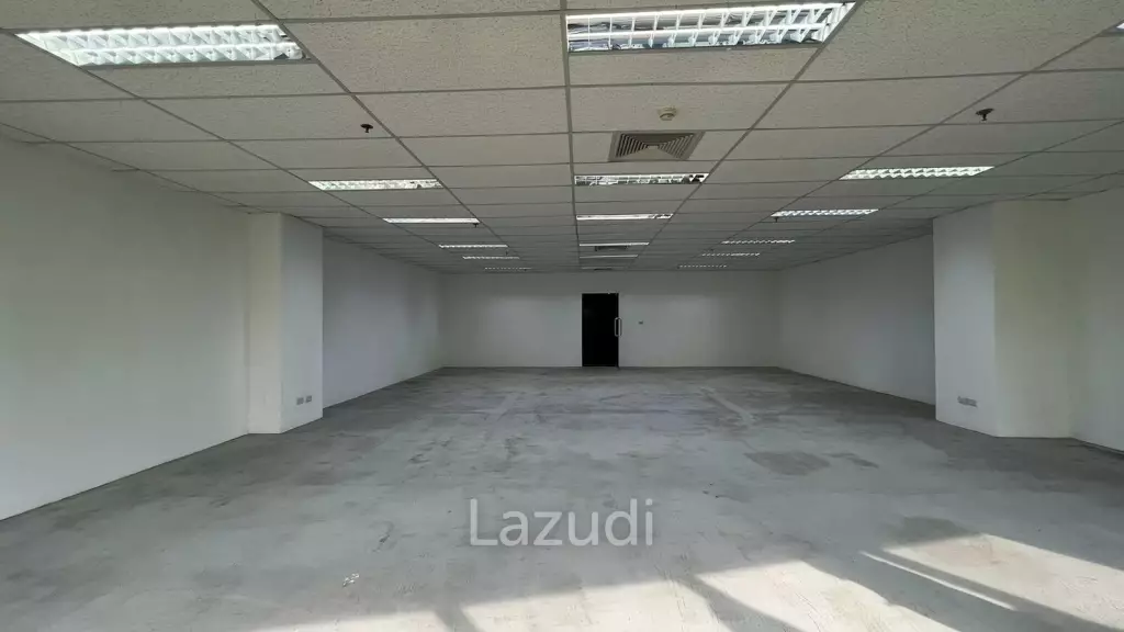 Office for lease on Wireless Road with amazing views.
