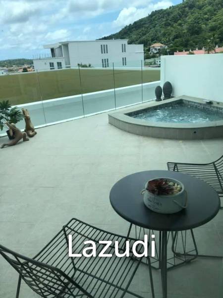 กะตะโอเชี่ยนวิว | Fabulous Two Bedroom Kata Sea View Condo พร้อมจากุซซีบนระเบียง