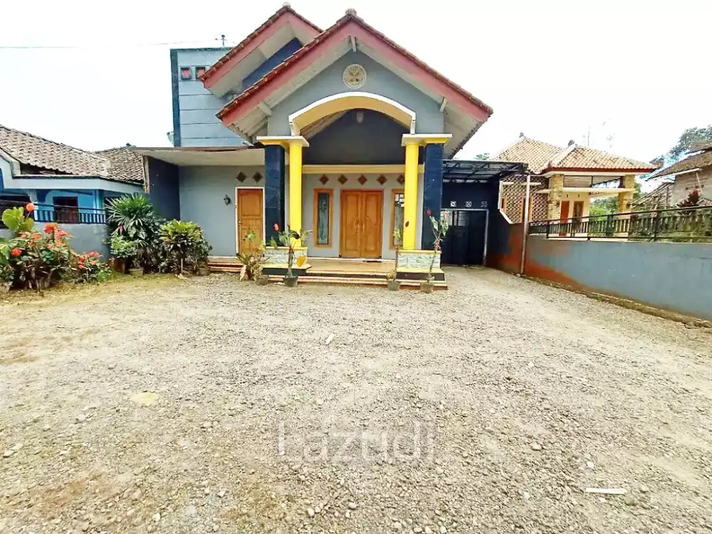 Jual Rumah di Magelang Dekat SMP Negeri 1 Pakis, Pasar Kaponan, Lapangan Kintelan, RS Syubbanul Wathon
