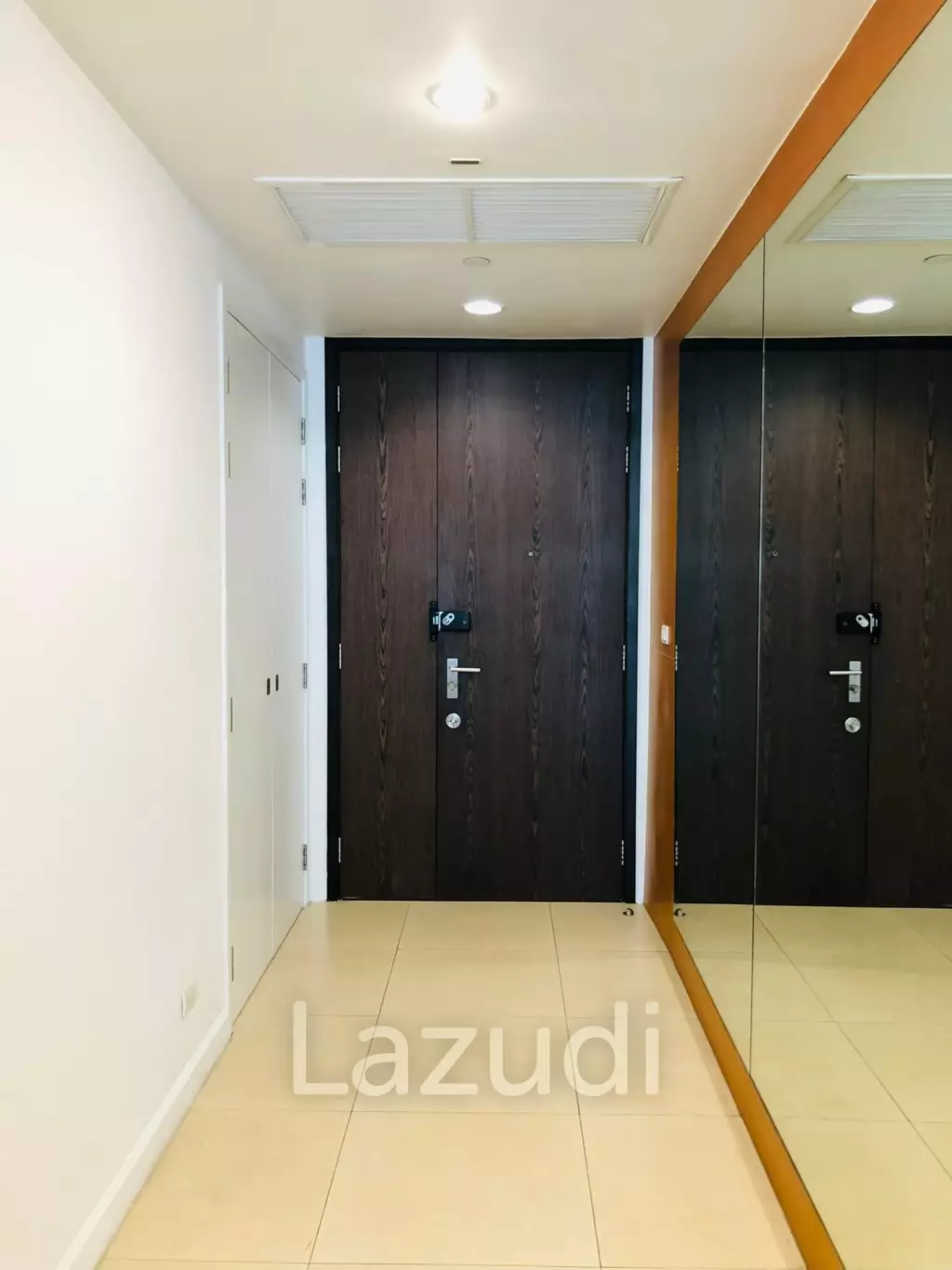 1 Bed 1 Bath 58 SQ.M Manhattan Chidlom