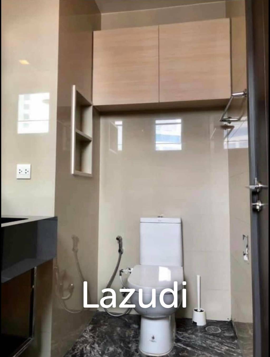 1  Bed 1 Bath 41 SQ.M Edge Sukhumvit 23