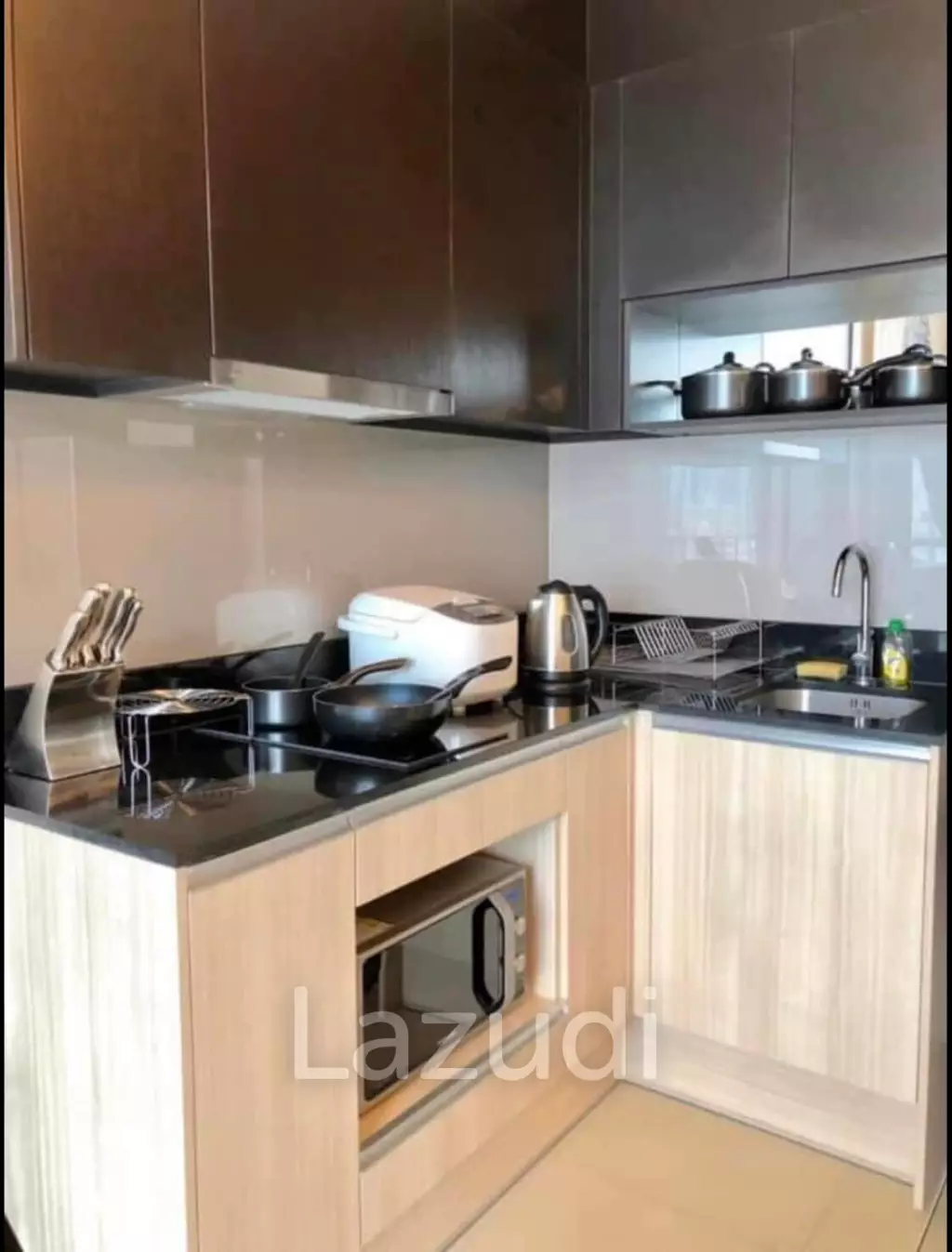 1  Bed 1 Bath 41 SQ.M Edge Sukhumvit 23