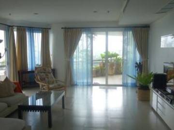 3 bedroom condo for sale with tenant at Moon Tower