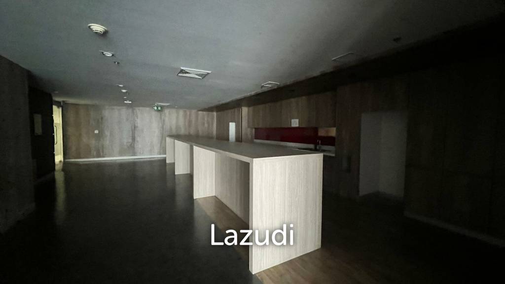 Cooperate office at Chong Nonsri ideal for Head Quarters