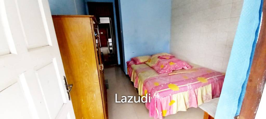 Kost Dekat Universitas Wijaya Kusuma, Mall Ciputra World Surabaya, Mall Lagoon Avenue, Islamic Centre Surabaya