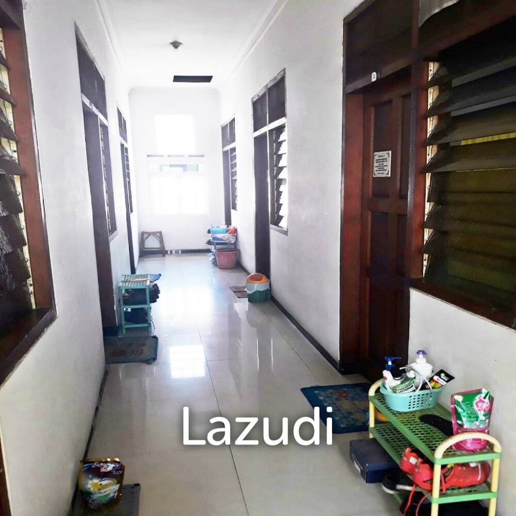 Kost Dekat Universitas Wijaya Kusuma, Mall Ciputra World Surabaya, Mall Lagoon Avenue, Islamic Centre Surabaya