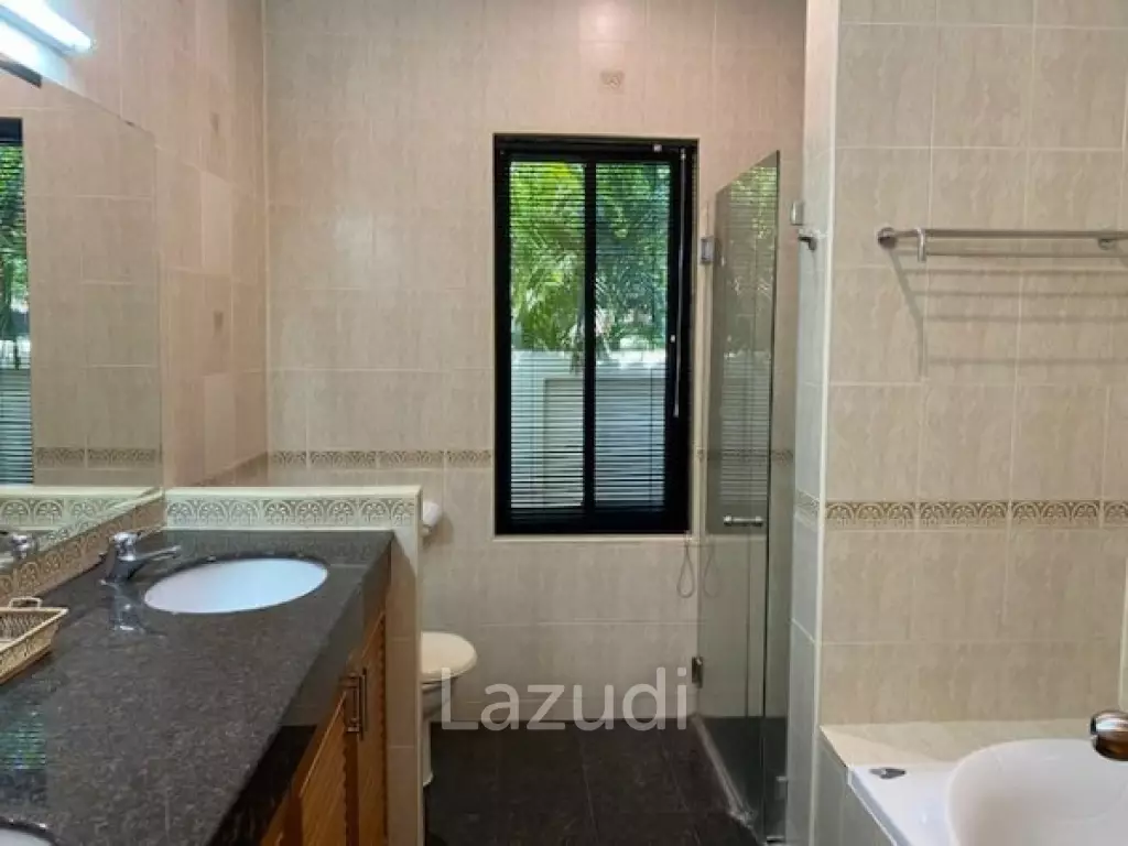 ORCHID VILLA : 3 Bed Pool Villa close to town and Beaches