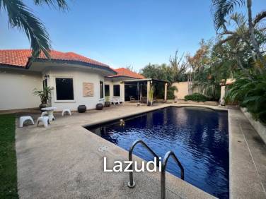 ORCHID VILLA : 3 Bed Pool Villa close to town and Beaches