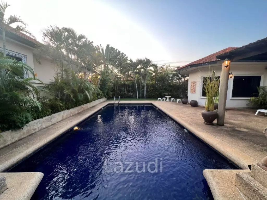 ORCHID VILLA : 3 Bed Pool Villa close to town and Beaches