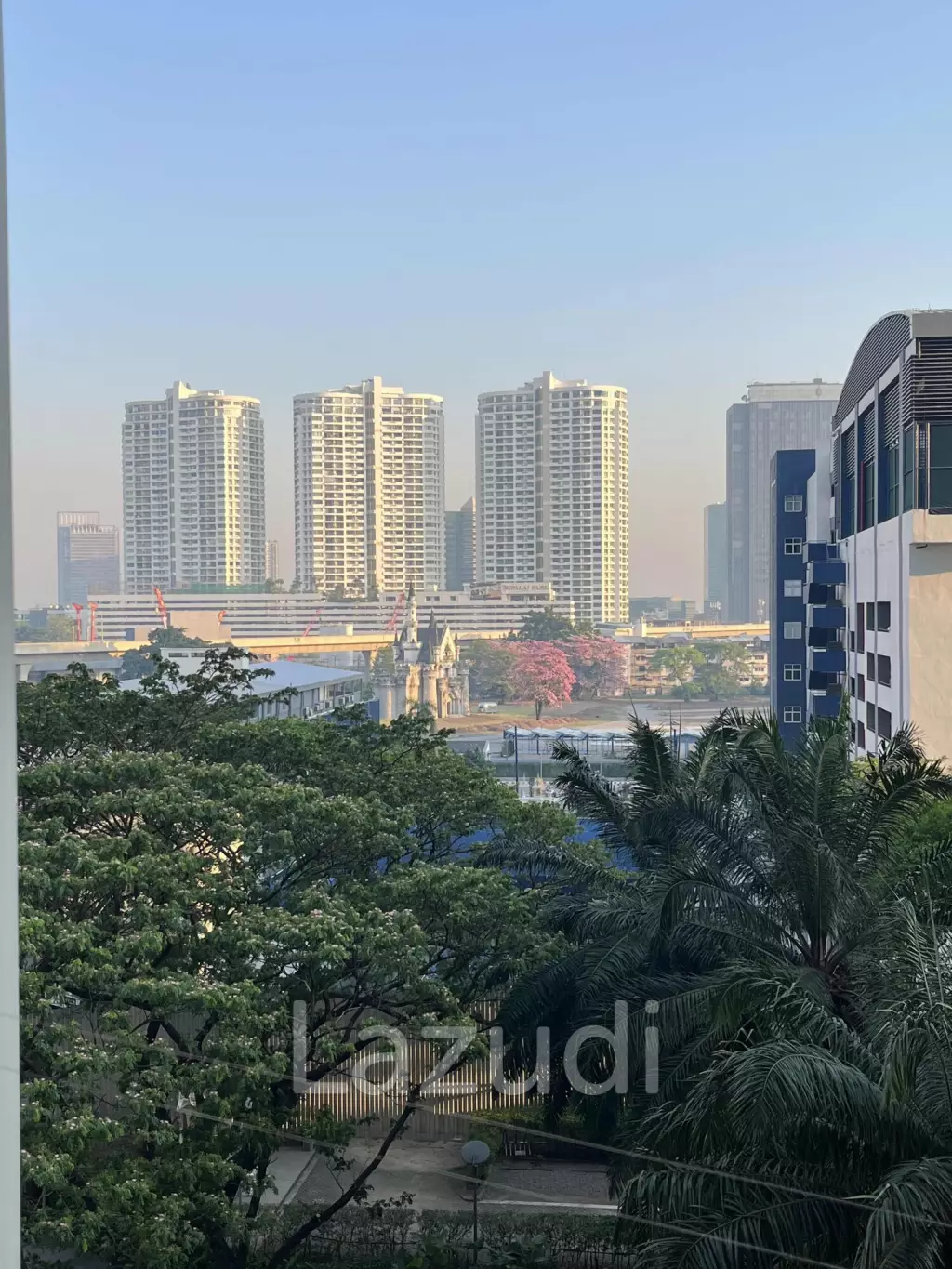 1 Bed 1 Bath 45 SQ.M The Line Phahonyothin Park