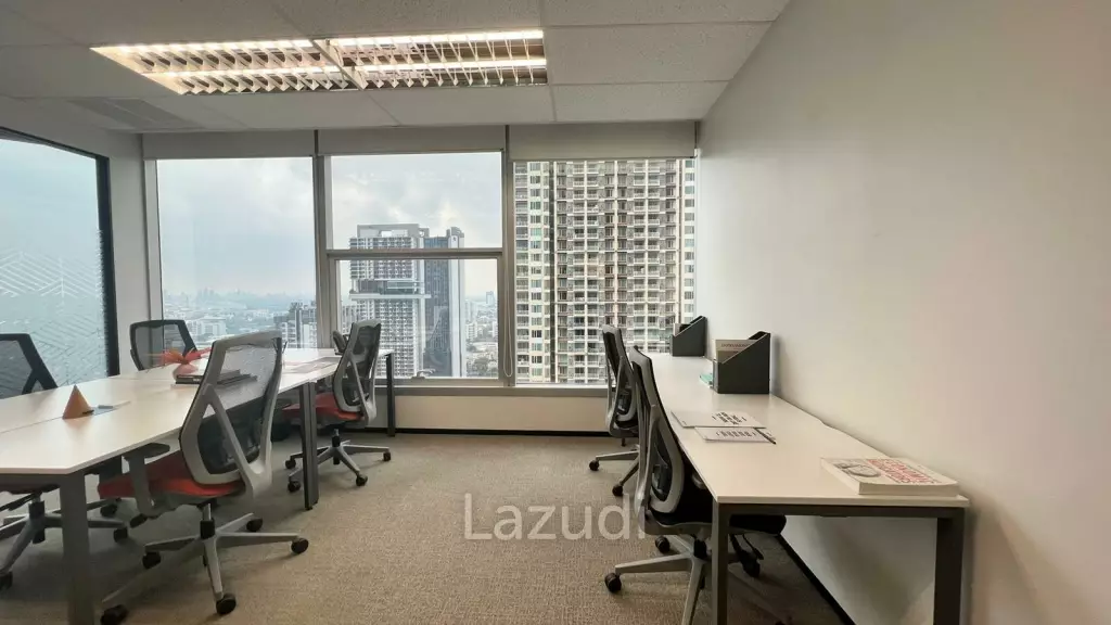 Trendy serviced offices for creative minds at Chong Nonsi BTS