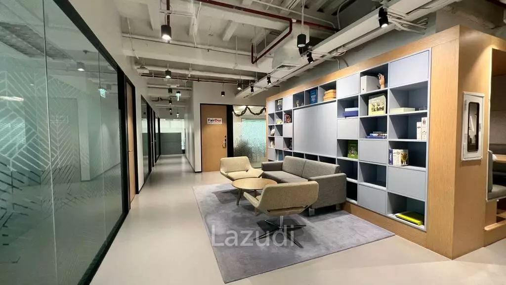 Trendy serviced offices for create minds at Chong Nonsi BTS