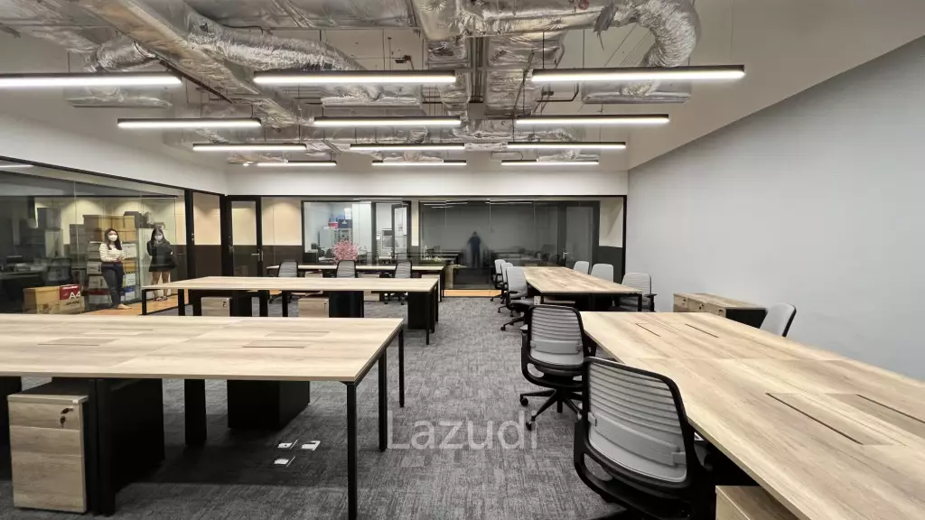 Serviced office, ready to move in at Amarin Tower Chidlom
