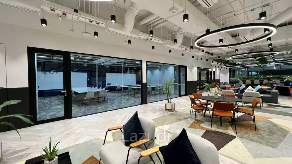 Serviced office, ready to move in at Amarin Tower Chidlom