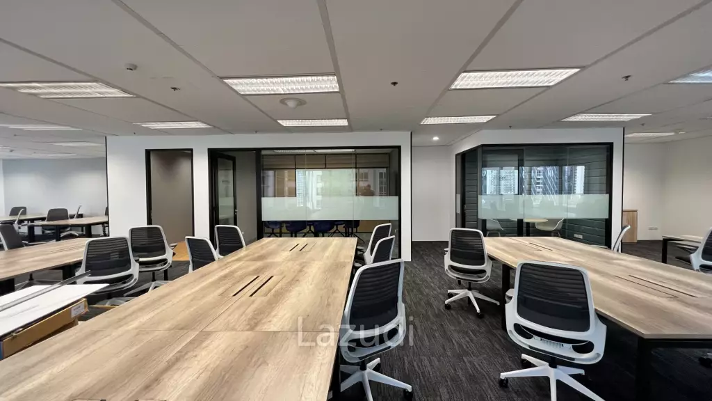 Serviced office full of extra facilities at All Seasons Place