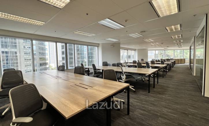 Serviced office full of extra facilities at All Seasons Place