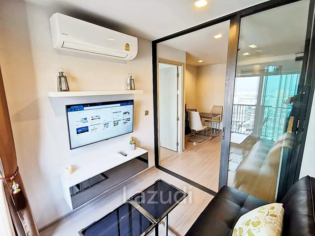 1 Bedroom 1 Bathroom 36 SQ.M Life Ladprao