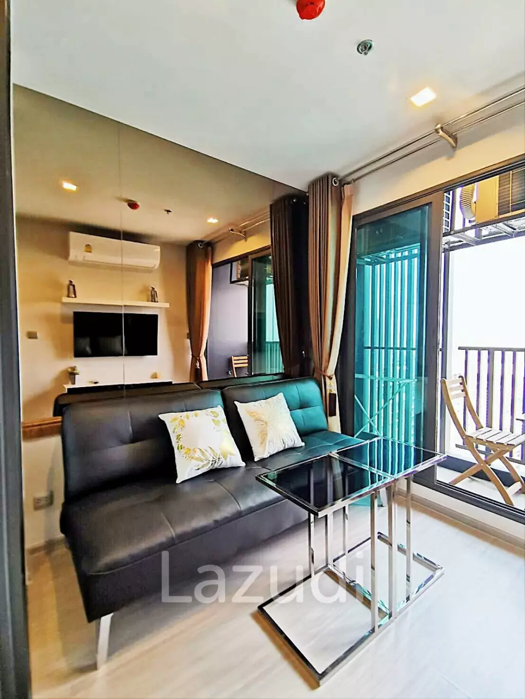 1 Bedroom 1 Bathroom 36 SQ.M Life Ladprao