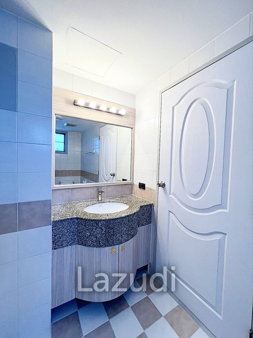 160 SQ.M 3 Bed 3 Bath  Baan Chan Condominium